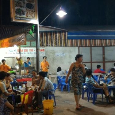 Không gian- Quán Ăn Ốc Tư Hằng - Đường Số 19