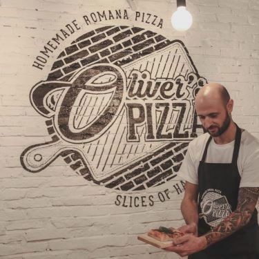 Tổng hợp- Quán Ăn Oliver's Pizza