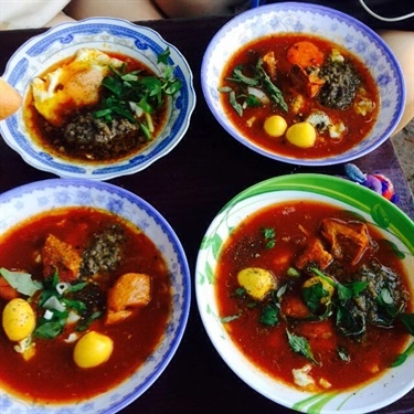 Món ăn- Quán Ăn Ốp La & Bò Kho - Nguyễn Công Trứ