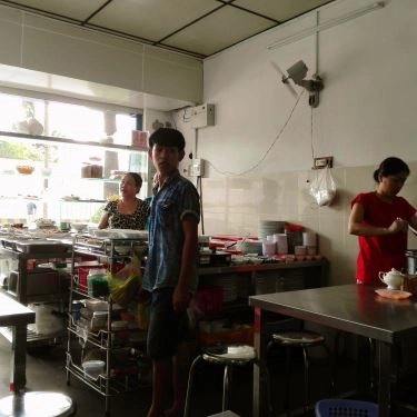 Không gian- Quán Ăn Pasteur - Điểm Tâm, Cơm & Hải Sản