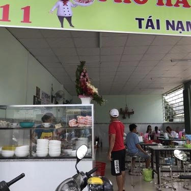 Không gian- Quán Ăn Phở 111