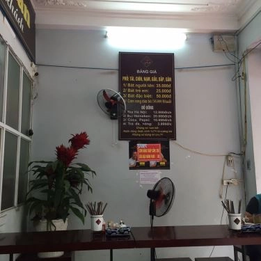 Không gian- Quán Ăn Phở Bát Đàn - Duy Tân