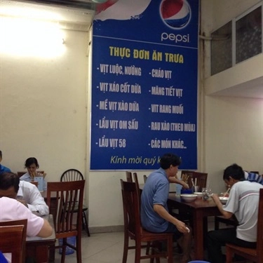 Không gian- Quán Ăn Phở Bò 58