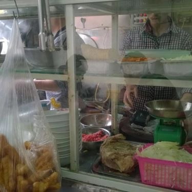Không gian- Quán Ăn Phở bò gia truyền Cồ Chiến - Pháo Đài Láng