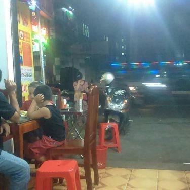 Không gian- Quán Ăn Phở Cô Bảy - Đại Lộ Bình Dương