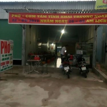 Không gian- Quán Ăn Tình - Phở, Cơm Tấm & Bún Bò Huế