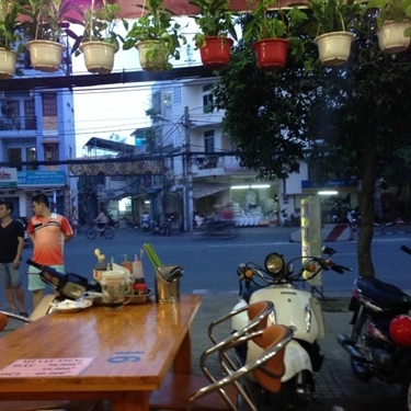 Không gian- Quán Ăn Phở Đà Điểu - Phan Đăng Lưu
