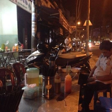 Không gian- Quán Ăn Phở Đức