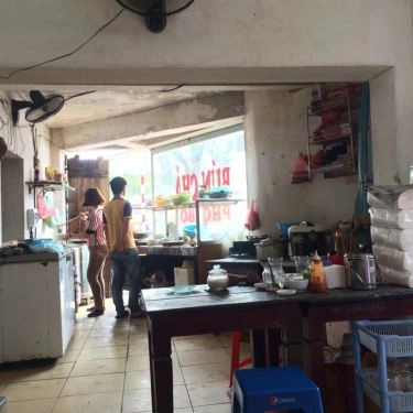 Không gian- Quán Ăn Phở Gà Đồi Ba Vì