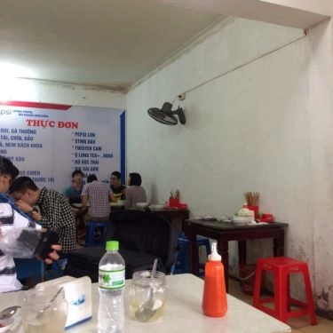 Không gian- Quán Ăn Phở Gà Đồi Ba Vì
