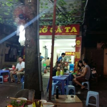 Không gian- Quán Ăn Phở Gà Ta - Nghĩa Tân