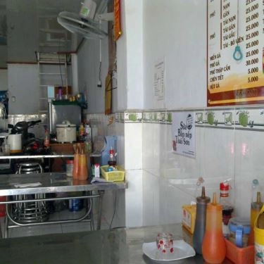 Không gian- Quán Ăn Phở Hot