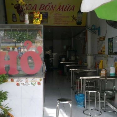 Không gian- Quán Ăn Phở Hot