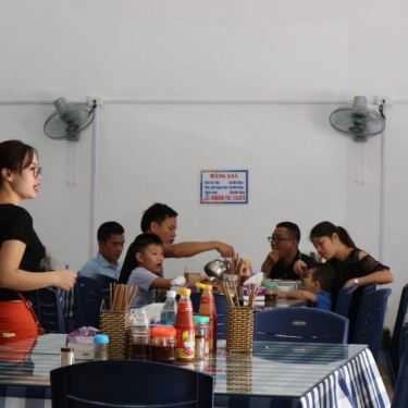 Tổng hợp- Quán Ăn Hùng Vân - Bún Cua Biển & Phở Ngàu Nằm