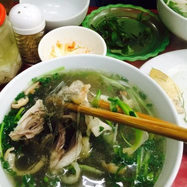 Món ăn- Quán Ăn Phở Huyền - Phở Gà Ta & Chuyên Gà Chặt