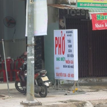 Không gian- Quán Ăn Phở Khang Hà Nội
