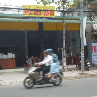 Không gian- Quán Ăn Phở Khang Hà Nội