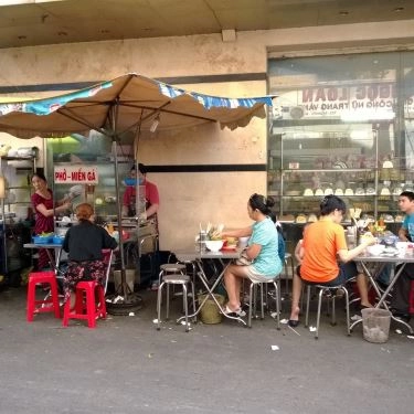 Không gian- Quán Ăn Phở Miến Gà - Lê Văn Sỹ