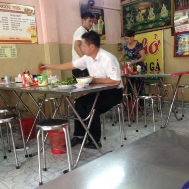 Không gian- Quán Ăn Phở Ngọc Thể