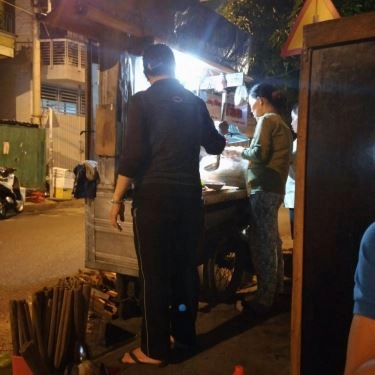 Không gian- Quán Ăn Phở Tái Vỉa Hè