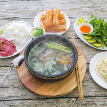 Món ăn- Quán Ăn Phở Việt Nam - Trần Não