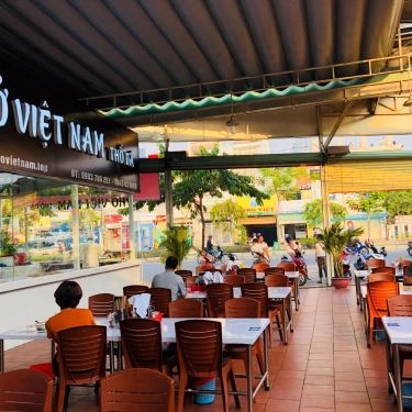 Không gian- Quán Ăn Phở Việt Nam - Trần Não