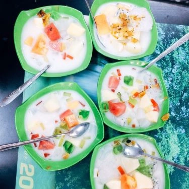 Món ăn- Quán Ăn Phong Lan - Ốc, Chè, Nem