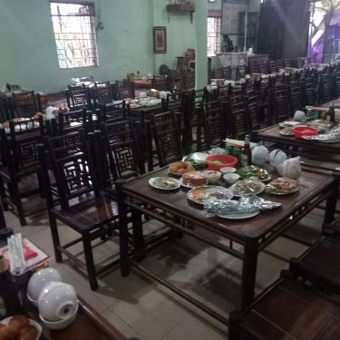 Không gian- Quán Ăn Phương Mai - Gà Không Lối Thoát
