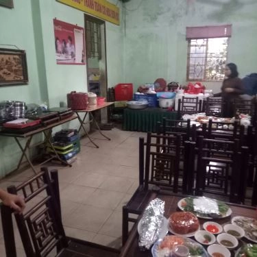 Không gian- Quán Ăn Phương Mai - Gà Không Lối Thoát