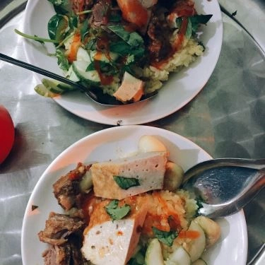 Món ăn- Quán Ăn Phương Nhi - Xôi Gà & Xôi Sườn Cay