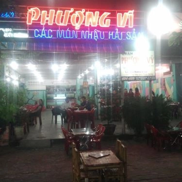 Không gian- Quán Ăn Phượng Vĩ Quán