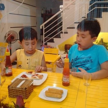 Tổng hợp- Quán Ăn Pizza Moon