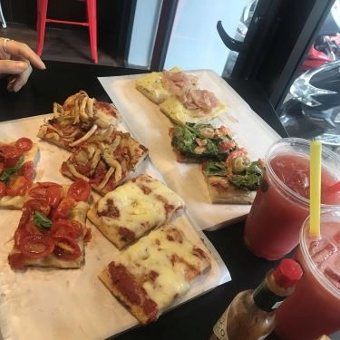 Món ăn- Quán Ăn Pizzý - Pizza Bar