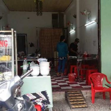 Không gian- Quán Ăn Quán 221 - Hủ Tiếu Nam Vang