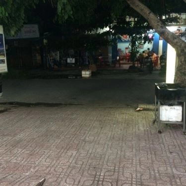 Không gian- Quán Ăn Quán 81 - Bún Chả Hà Nội & Cháo Lươn Nghệ An