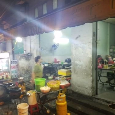 Không gian- Quán Ăn Mỹ Linh - Hủ Tíu Xào & Cơm Gà Xối Mỡ
