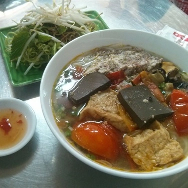 Món ăn- Quán Ăn Ông Bin Già - Bún Ốc & Bánh Đa Riêu Cua - Trần Huy Liệu