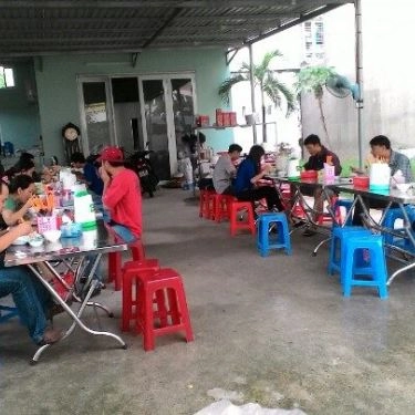 Không gian- Quán Ăn Quán Bánh Hỏi & Cháo Lòng Bình Định