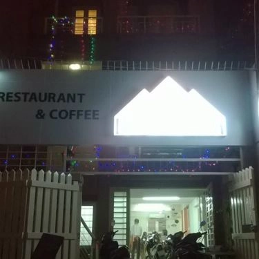 Không gian- Quán Ăn Bếp Nhà - Nem Nướng Nha Trang