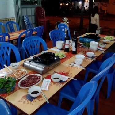 Không gian- Quán Bò Hụi