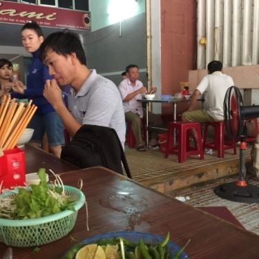 Không gian- Quán Ăn Bún Lan - Nguyễn Chánh