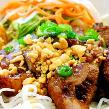 Món ăn- Quán Ăn Bún Thịt Nướng, Nem Nướng - Đoàn Văn Bơ