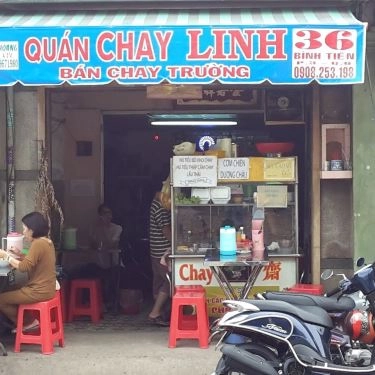 Không gian- Quán Ăn Quán Chay Linh
