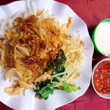 Món ăn- Quán Ăn Cô Tuyến - Bánh Ướt Chả Lụa