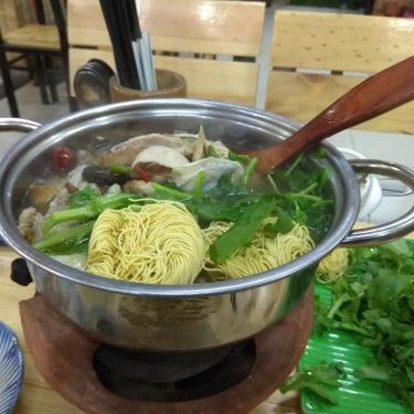 Món ăn- Quán Ăn Quán Cổ Việt - Lẩu Gà Tiềm Ớt Hiểm