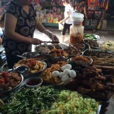 Tổng hợp- Bà Thảo - Cơm Bình Dân
