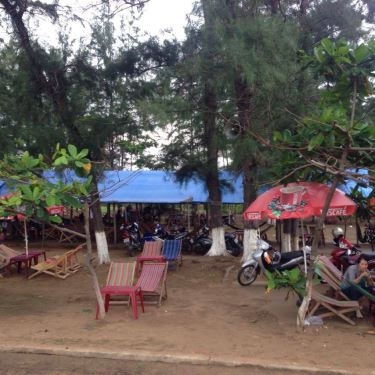 Không gian- Quán Ăn Hải Sản Hồng Quyên