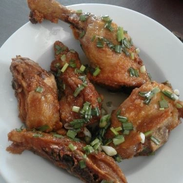 Món ăn- Quán Ăn Quán Lâm - Cơm Gà Xối Mỡ