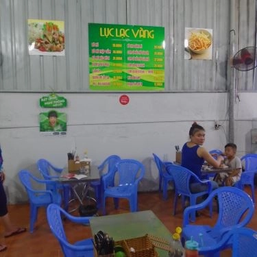 Không gian- Quán Ăn Bò Né Lục Lạc Vàng