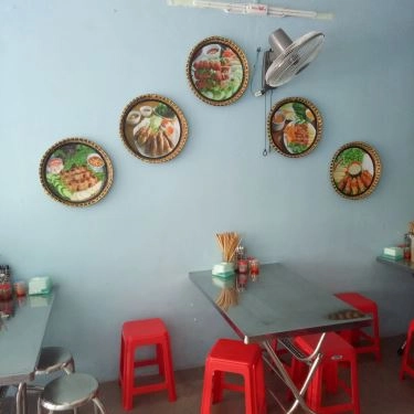 Không gian- Quán Ăn Quán Nem Nướng Ninh Hòa